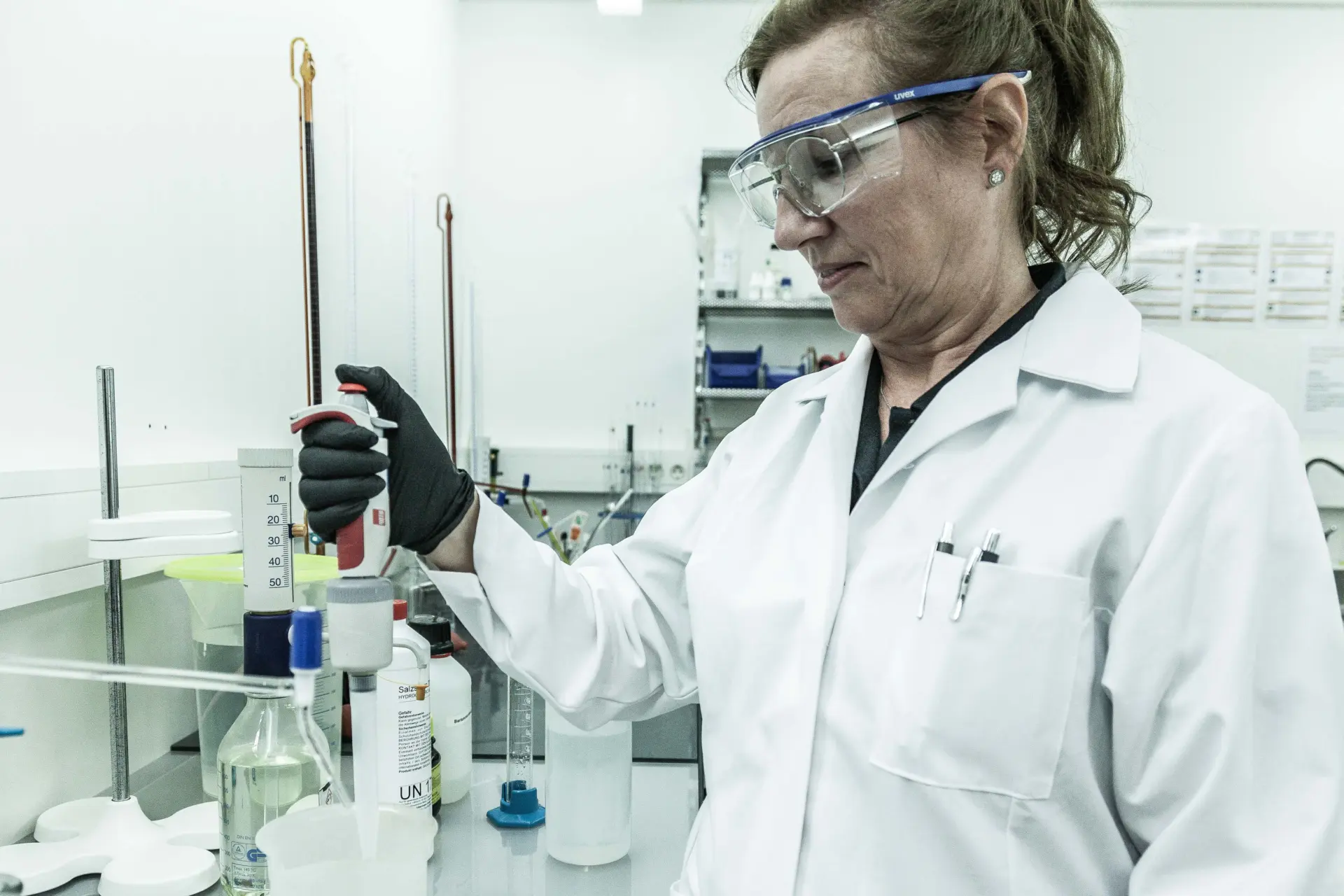 Laboranalyse zur Überwachung von Umweltstandards in der Produktion